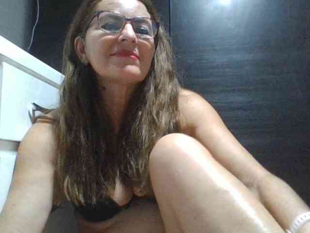 JuanitaWouti webcam