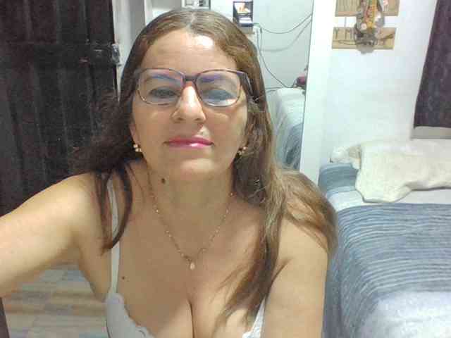 JuanitaWouti JuanitaWouti