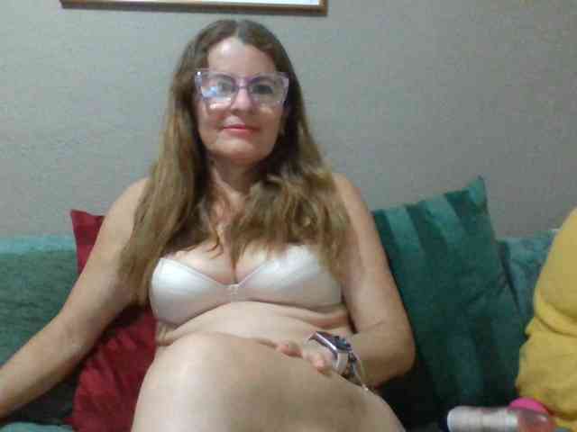 JuanitaWouti webcam