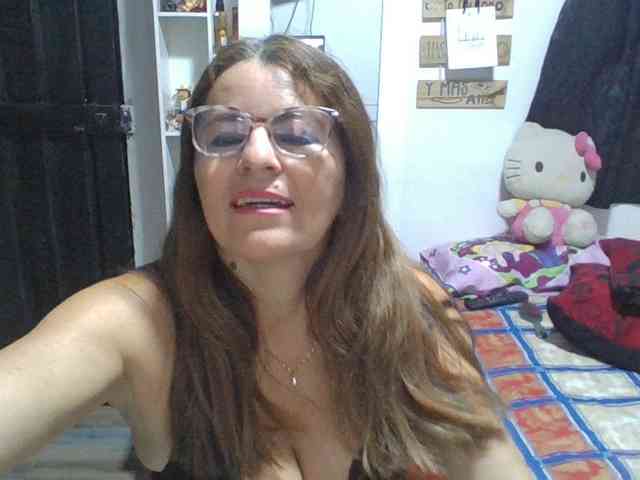 juanitawouti's live room