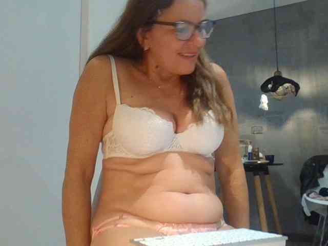 JuanitaWouti JuanitaWouti