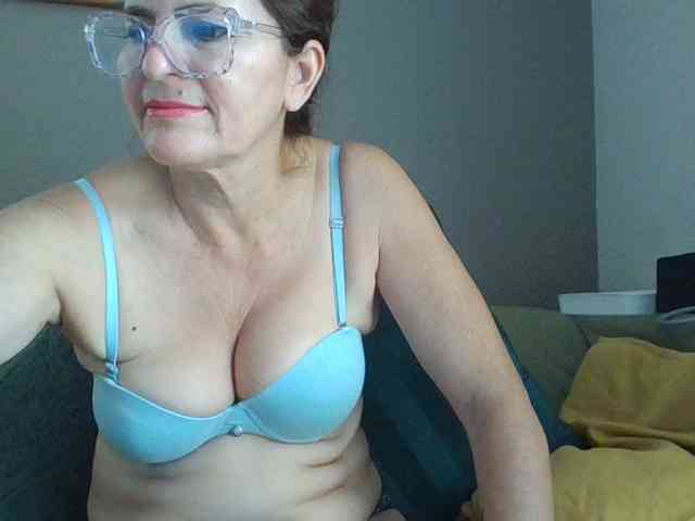JuanitaWouti
