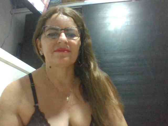 JuanitaWouti webcam