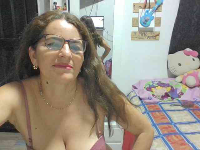 JuanitaWouti webcam
