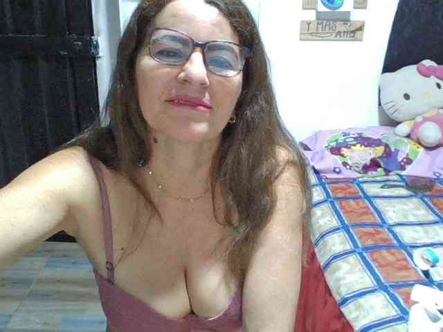 JuanitaWouti webcam