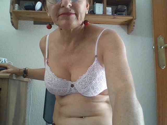 amateur sex webcam JuanitaWouti