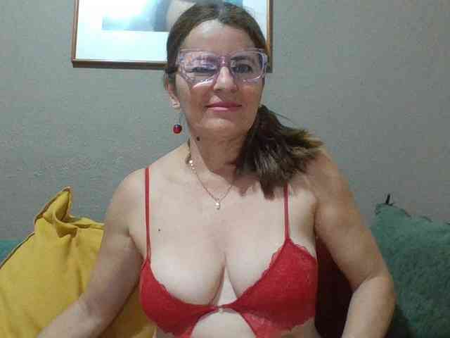 JuanitaWouti webcam