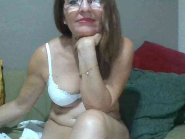 JuanitaWouti webcam
