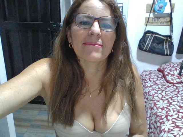 JuanitaWouti JuanitaWouti