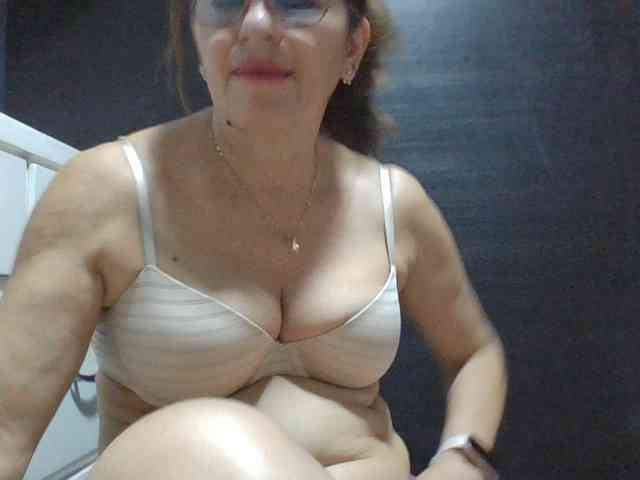 JuanitaWouti JuanitaWouti
