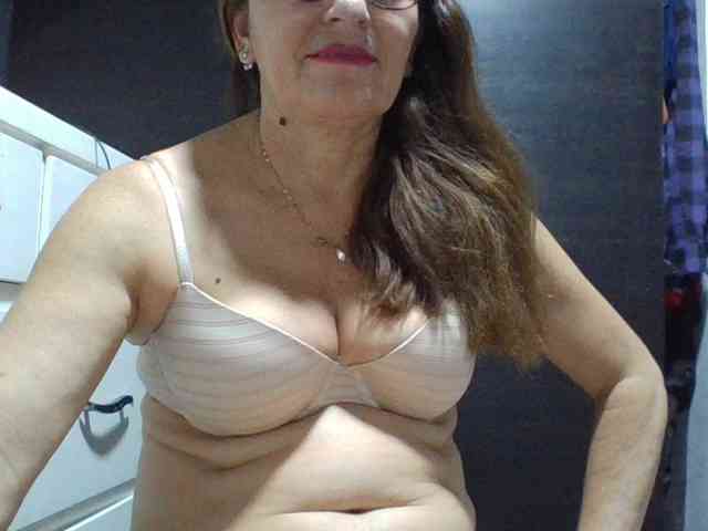 JuanitaWouti webcam