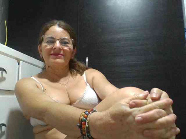 JuanitaWouti webcam