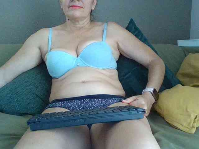 JuanitaWouti