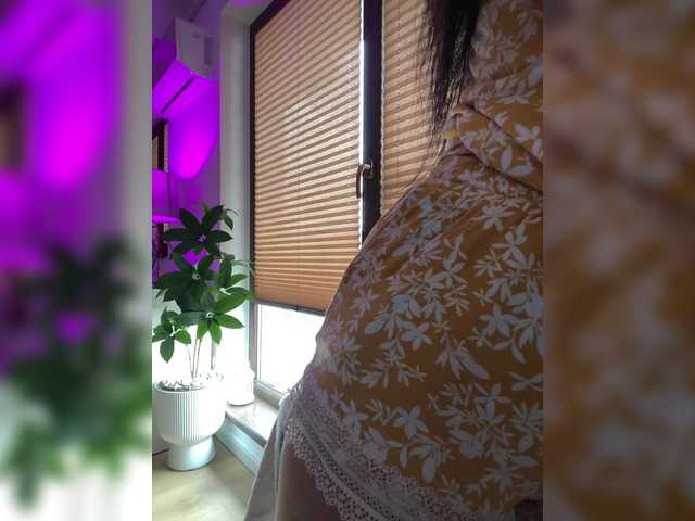 LadyOfDesire live on BongaCams