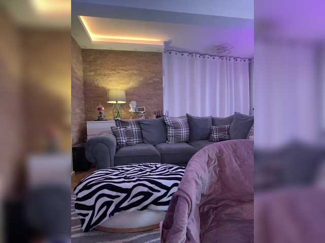 LadyOfDesire live webcam show