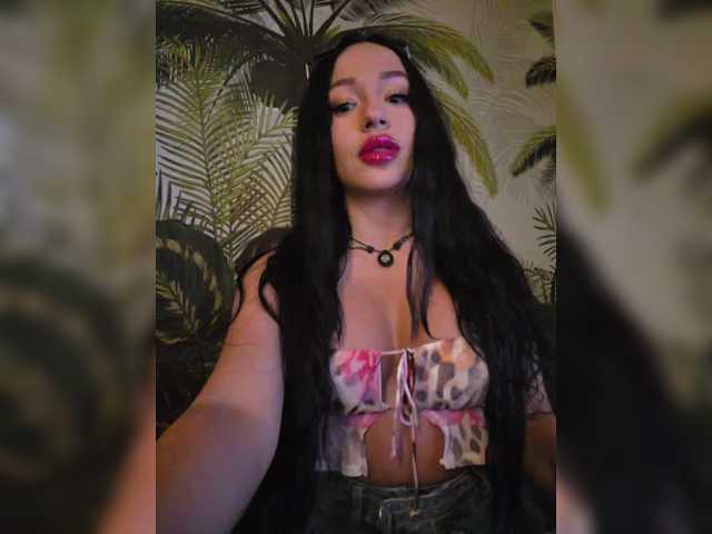LadyOfDesire live cam profile preview on bongacams