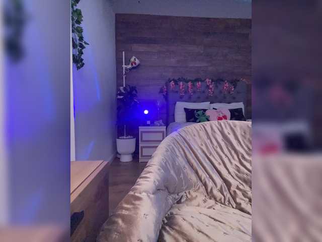LadyOfDesire live webcam show