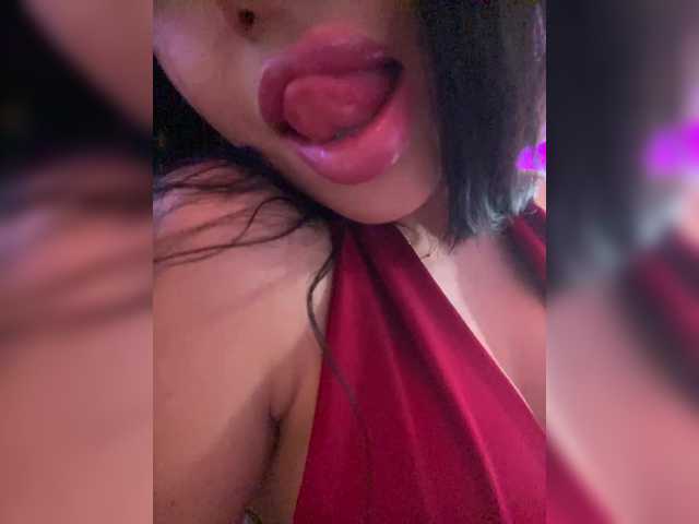 LadyOfDesire live webcam show