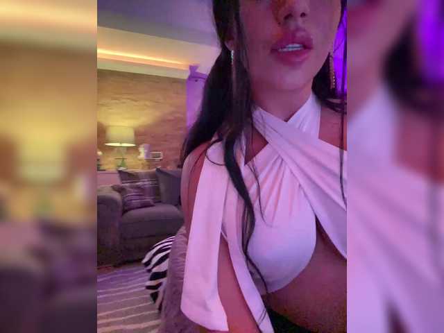 LadyOfDesire live webcam show