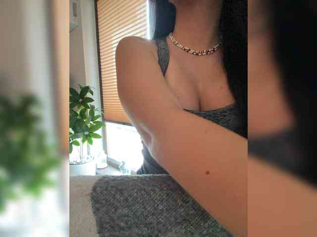 LadyOfDesire webcam