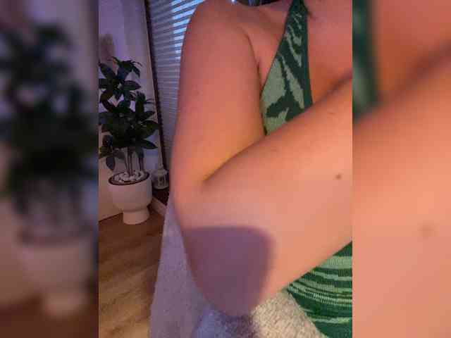 LadyOfDesire webcam