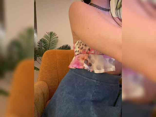 LadyOfDesire webcam