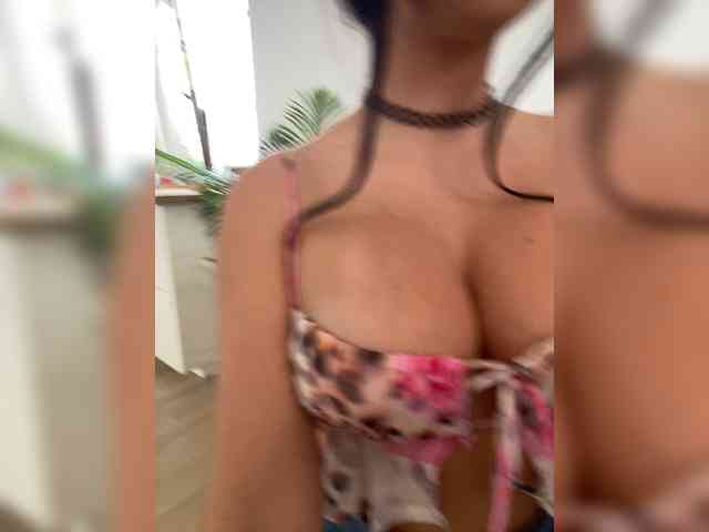 LadyOfDesire webcam