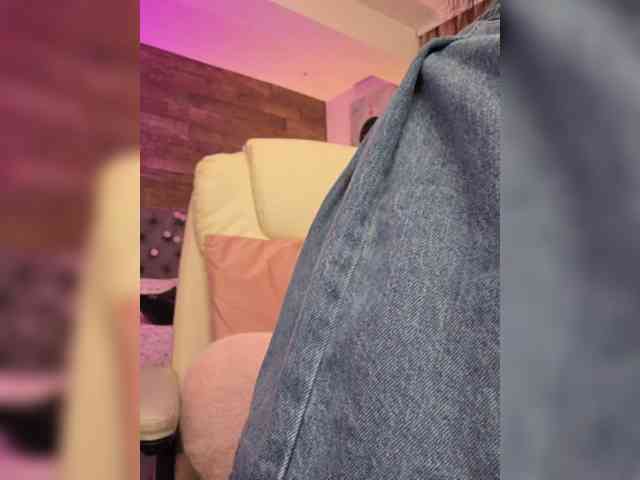 LadyOfDesire webcam