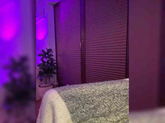 ladyofdesire's live room