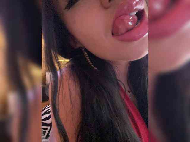 LadyOfDesire webcam