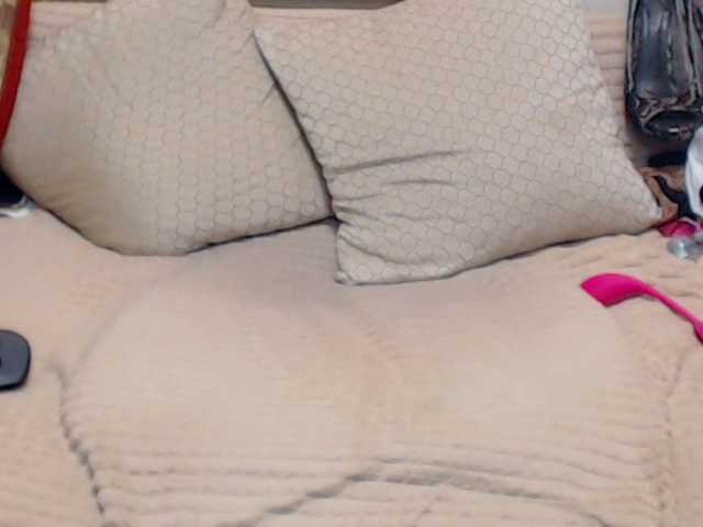 MadlenHairy's BongaCams show and profile