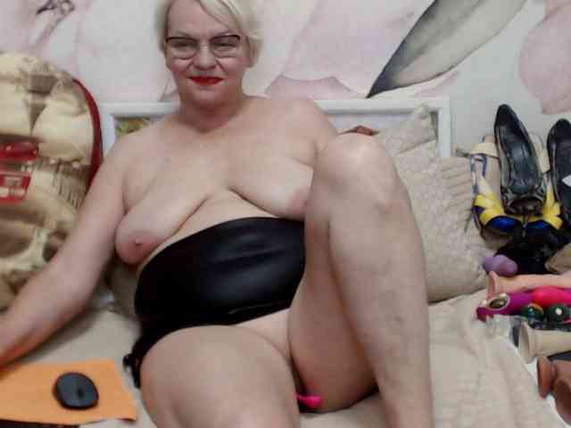 SweetyRina webcam