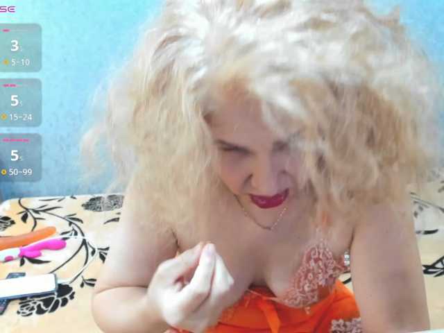 Red-hot-lips