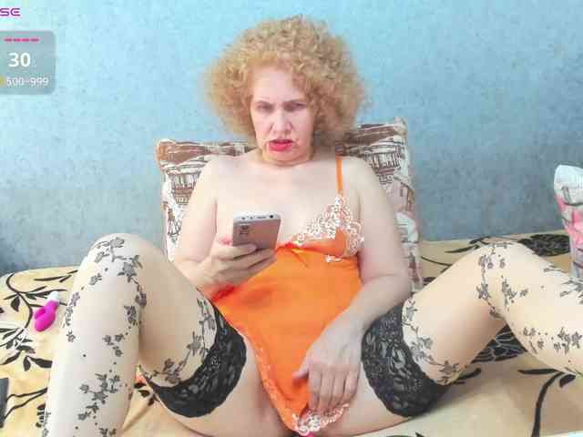 Red-hot-lips webcam
