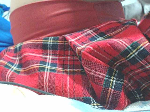 HOTTTSKIN live cam on BongaCams
