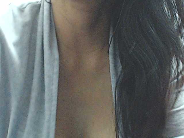 HOTTTSKIN live cam on BongaCams