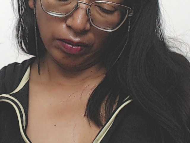 HOTTTSKIN live cam on BongaCams