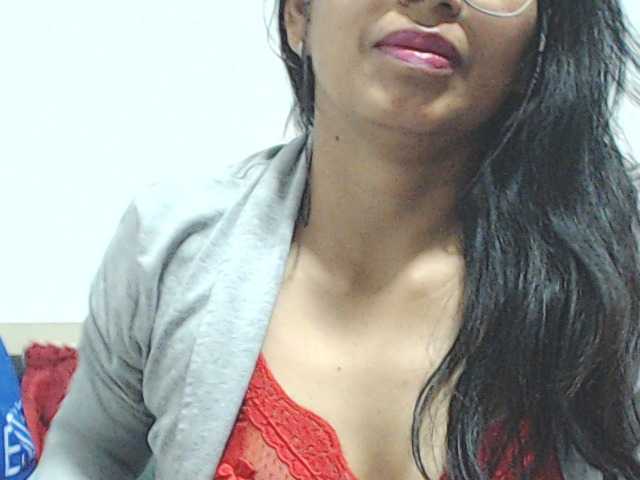 HOTTTSKIN live cam on BongaCams