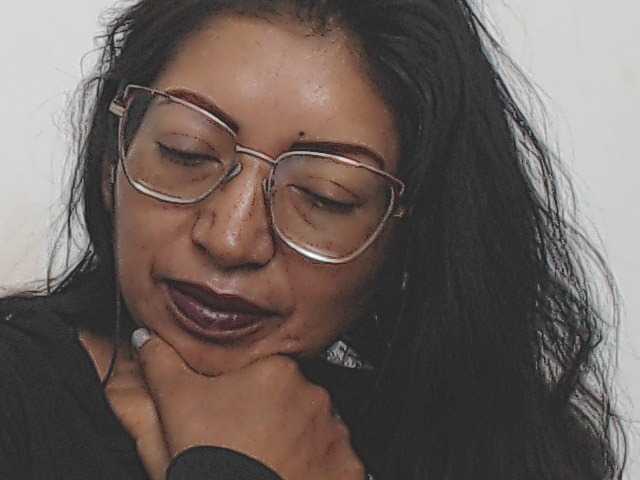 HOTTTSKIN live webcam show