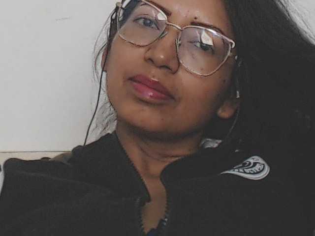 HOTTTSKIN live cam on BongaCams