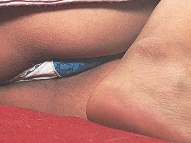 HOTTTSKIN live cam on BongaCams