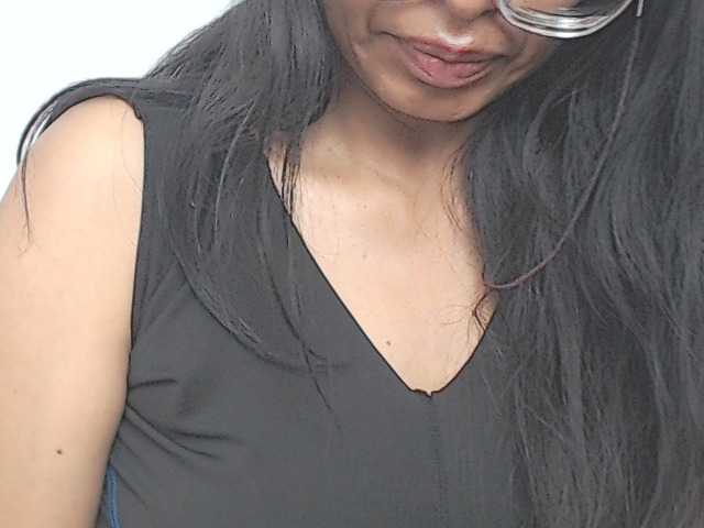 HOTTTSKIN live cam on BongaCams