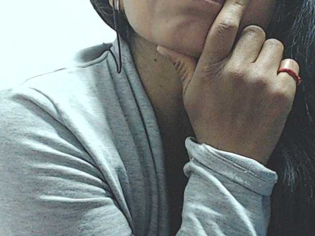 KATYY-HOTTT live cam preview