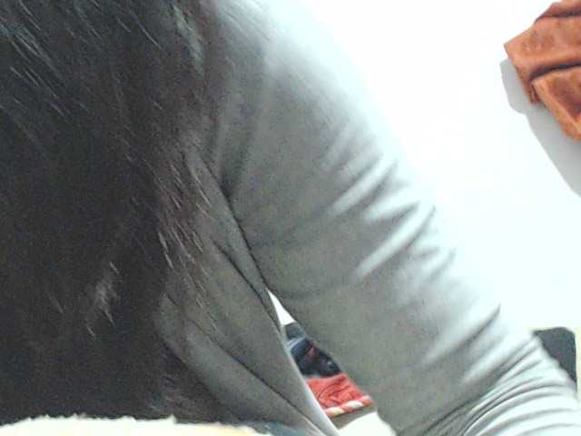 HOTTTSKIN live cam on BongaCams