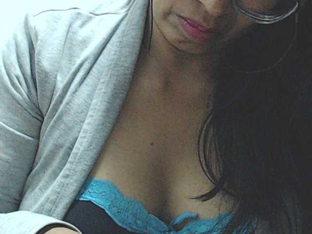 KATYY-HOTTT live cam preview