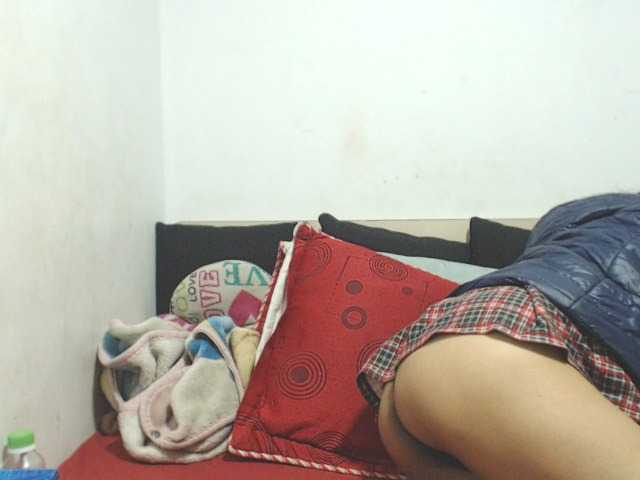 HOTTTSKIN live cam on BongaCams