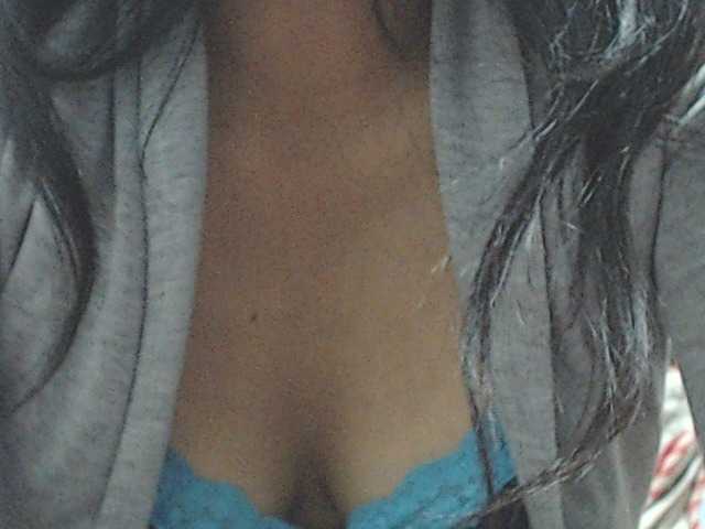 HOTTTSKIN live cam on BongaCams