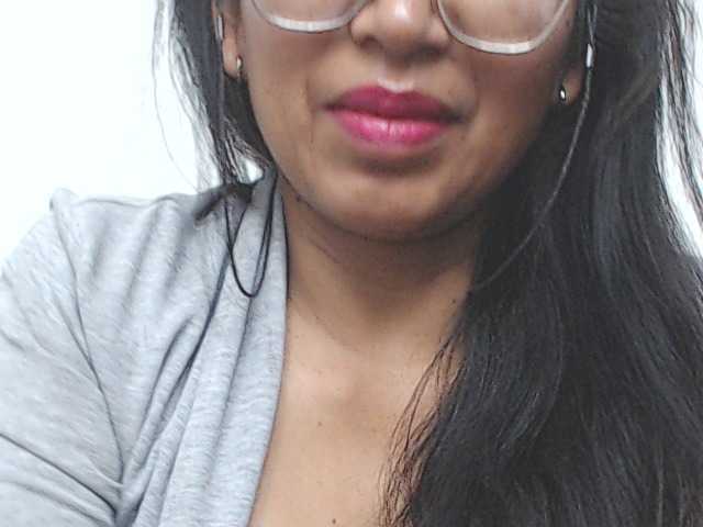 KATYY-HOTTT live cam on BongaCams