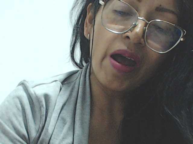 KATYY-HOTTT
