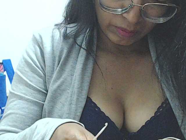HOTTTSKIN live cam on BongaCams